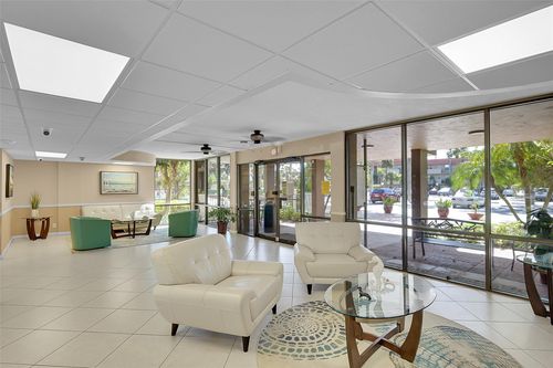 apt-rp210-777 S Federal Hwy, Pompano Beach, FL, 33062-5933 | Card Image
