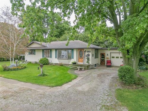 148 Emla St, Dashwood, ON, N0M1N0 | Card Image