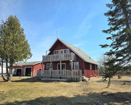 3364 County Road 24, International Falls, MN, 56649-8916 | Card Image