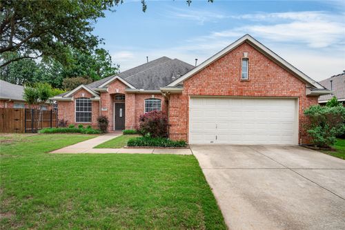 616 Chestnut Dr, Keller, TX, 76248-8243 | Card Image