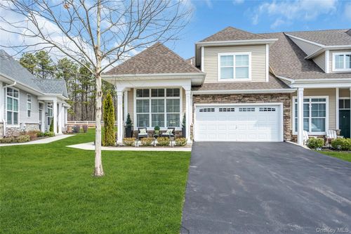 191 Belmont Cir, Yaphank, NY, 11980-2066 | Card Image