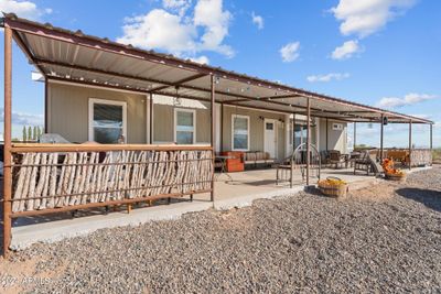 41225 N 253rd Avenue, House other with 3 bedrooms, 2 bathrooms and null parking in Morristown AZ | Image 1