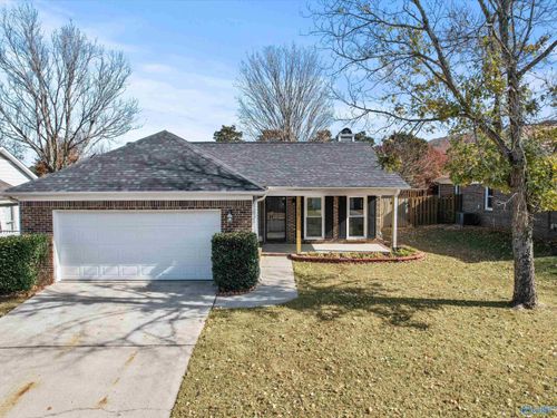 215 Albany Dr Ne, Huntsville, AL, 35811-8743 | Card Image