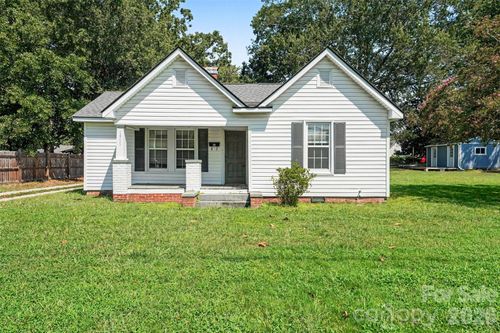 1911 Central Dr, Kannapolis, NC, 28083-3912 | Card Image