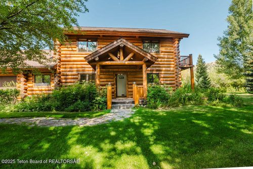 605 Lakota Ln, Jackson, WY, 83001-8558 | Card Image