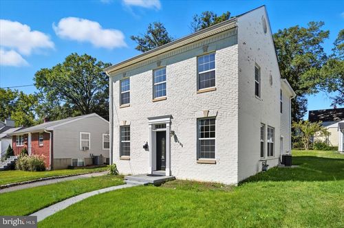 9410 52nd Ave, COLLEGE PARK, MD, 20740-1712 | Card Image