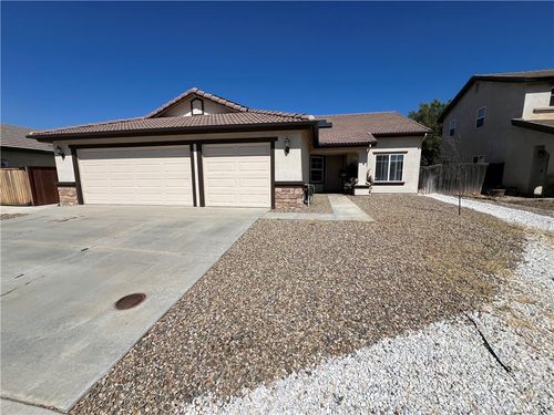 1452 Hummingbird Way, Hemet, CA, 92545 | Card Image