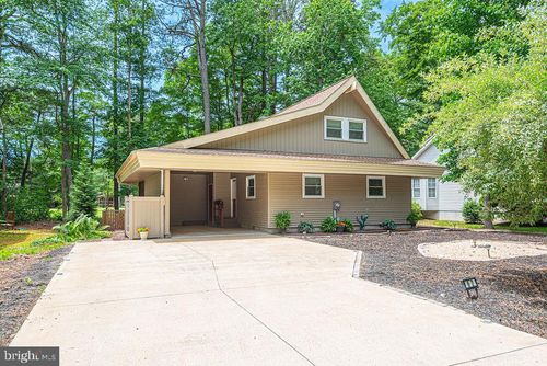 62 Newport Dr, OCEAN PINES, MD, 21811-1810 | Card Image