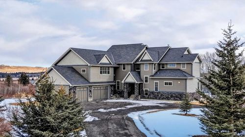 240117 210 Avenue W, Rural Foothills County, AB, T0L1W4 | Card Image