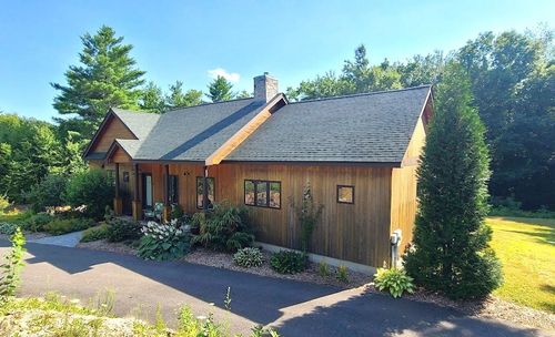 4 Wild Turkey Rd, Deerfield, NH, 03037-1221 | Card Image