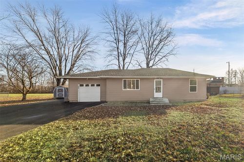 11 Richard Pl, Belleville, IL, 62223-2527 | Card Image