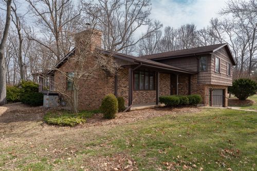 10172 Hickory Rd, Tremont, IL, 61568-9151 | Card Image