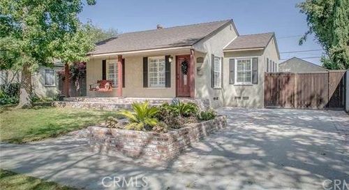 2330 Saint Joseph Ave, Long Beach, CA, 90815-1831 | Card Image