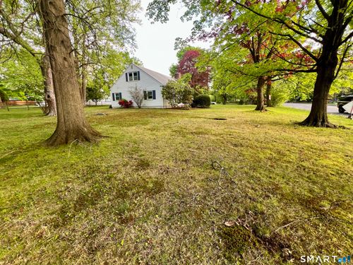 6 Sanford Ln, Stamford, CT, 06905-2817 | Card Image