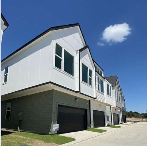 7707 Inwood Grove Ln, Houston, TX, 77088 | Card Image