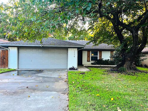 1116 Shufford St, Irving, TX, 75060-6128 | Card Image