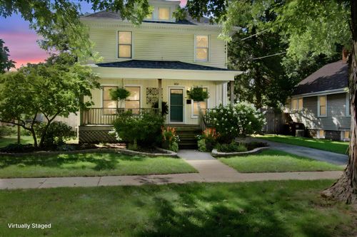 826 Roscoe Avenue, South Beloit, IL, 61080 | Card Image