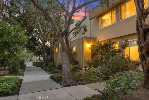 apt-43-11138 Aqua Vista St, Studio City, CA, 91602-3183 | Card Image