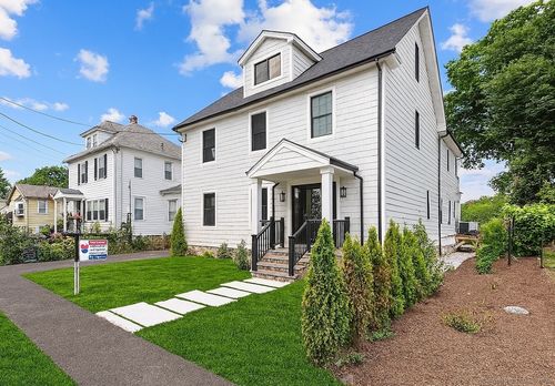 226 Ruane St, Fairfield, CT, 06824-5858 | Card Image