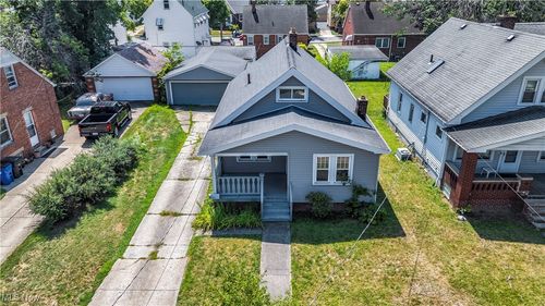 19716 Mohawk Ave, Cleveland, OH, 44119-2210 | Card Image