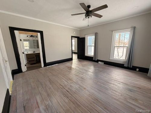 816 7th St, Three Rivers, MI, 49093-1704 | Card Image