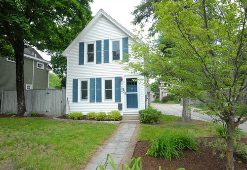 1832 Main St, Concord, MA, 01742-3819 | Card Image