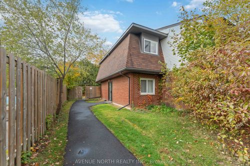 11k-2080 Ogilvie Rd, Ottawa, ON, K1J7N8 | Card Image