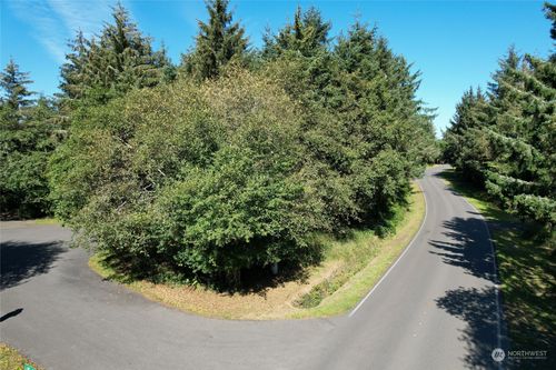 768 Sandpiper Ct Se, Ocean Shores, WA, 98569-9701 | Card Image