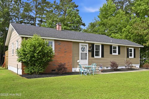 402 Clyde Dr, Jacksonville, NC, 28540-4410 | Card Image
