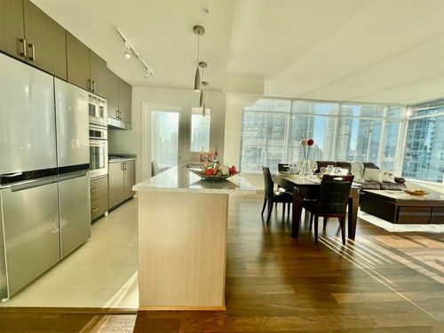 1703-1211 Melville St, Vancouver, BC, V6E0A7 | Card Image