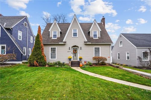 2377 16th St, Cuyahoga Falls, OH, 44223-2043 | Card Image