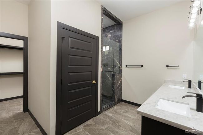 1209 Rhett Dr, House other with 3 bedrooms, 4 bathrooms and 2 parking in Pharr TX | Image 10