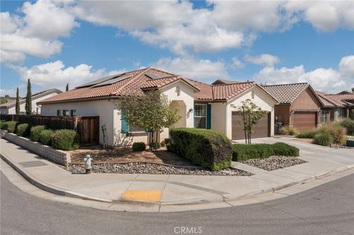 9500 Laurelwood Ct, Shafter, CA, 93263-9655 | Card Image