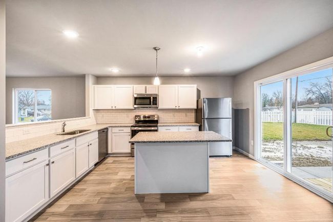5-VLN002-i2280-Kitchen3 | Image 6