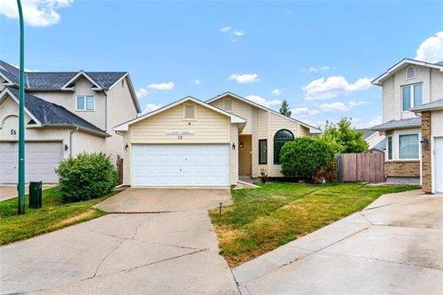 39 Blue Horizon Cove, Winnipeg, MB, R3W1N9 | Card Image
