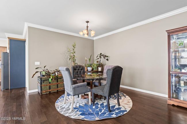Dining Area | Image 8