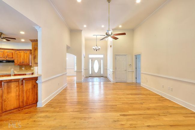 557 Arrowhead Cir, House other with 3 bedrooms, 2 bathrooms and null parking in Rutledge GA | Image 10