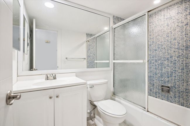 APT-1011 - 710 N Ocean Blvd, Condo with 1 bedrooms, 1 bathrooms and null parking in Pompano Beach FL | Image 8