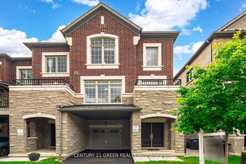 31 Fruitvale Cir, Brampton, ON, L7A5B8 | Card Image