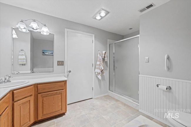 2303 N Locust Grove Rd, House other with 5 bedrooms, 4 bathrooms and 2 parking in Kuna ID | Image 13