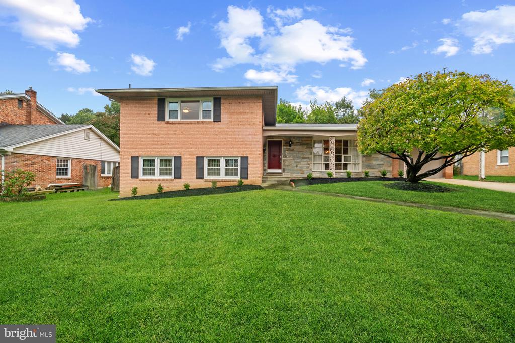Pony Trail Ln, Hyattsville, MD 20782