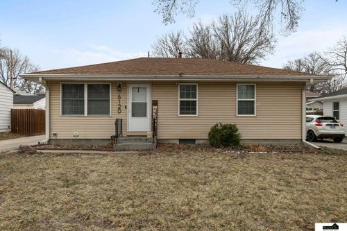 6120 Holdrege St, Lincoln, NE, 68505-1676 | Card Image