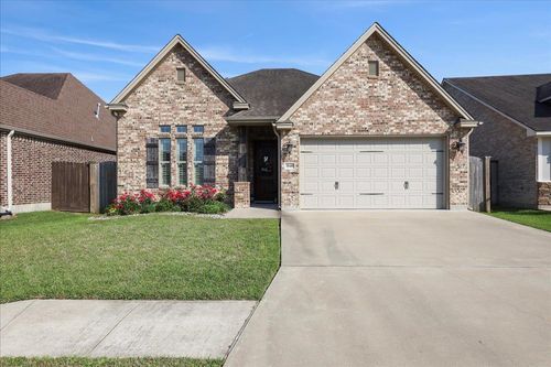 7849 Oak Ridge Dr, Nederland, TX, 77627-2350 | Card Image