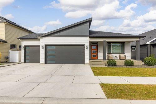 20941 E Thompson Ave, Liberty Lake, WA, 99019-7804 | Card Image