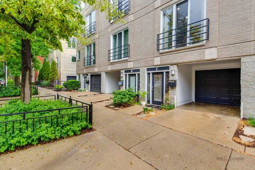 c-1157 Newport Ave, Chicago, IL, 60657-1500 | Card Image