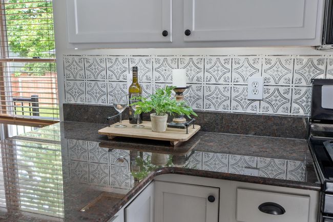 Under Cabinet Lighting | Image 14