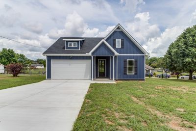 16 Radelle Ln, House other with 3 bedrooms, 2 bathrooms and 2 parking in Mc Minnville TN | Image 1