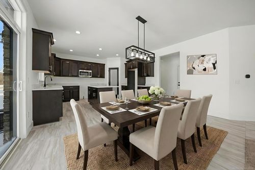 14623 Glenshire Dr, Sterling Heights, MI, 48312-2505 | Card Image