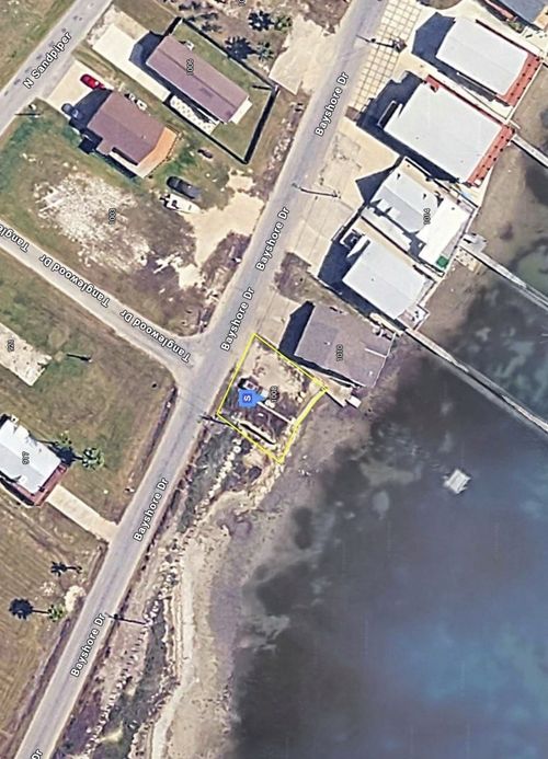 1008 Bayshore Dr, Ingleside, TX, 78362-4647 | Card Image