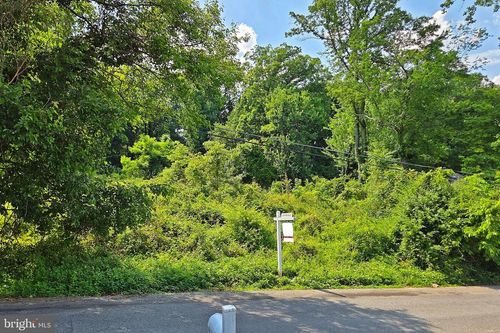 3412 Arnold Ln, Falls Church, VA, 22042-3506 | Card Image